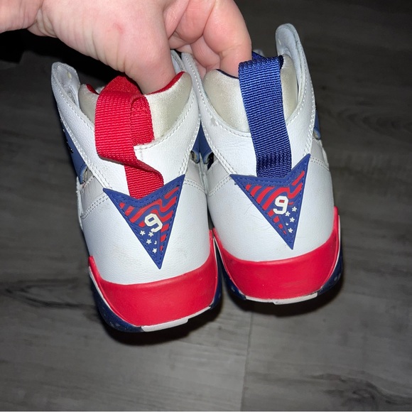 AIR JORDAN VII ALTERNATE 7Y
(Womens 8.5) - Picture 5 of 12